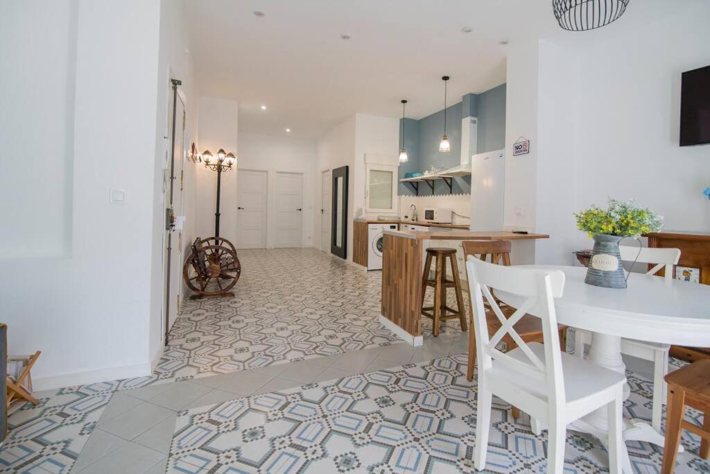 Cozy Flat In City Center Feel The Vibe Selfcheckin Valencia Kültér fotó